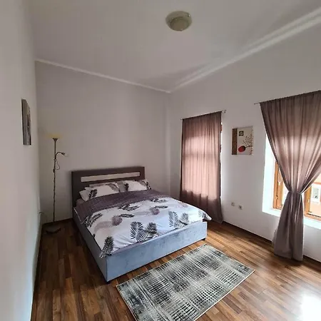 Stan Mostar-mostovi Appartamento *
